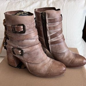 FREEBIRD HERO SIZE 8